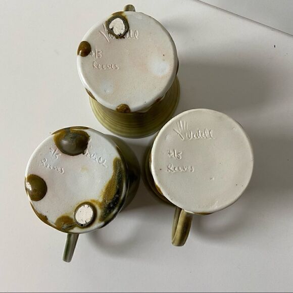 Set of 3 handmade ceramic glazed mugs - signed by artist - Picture 6 of 7